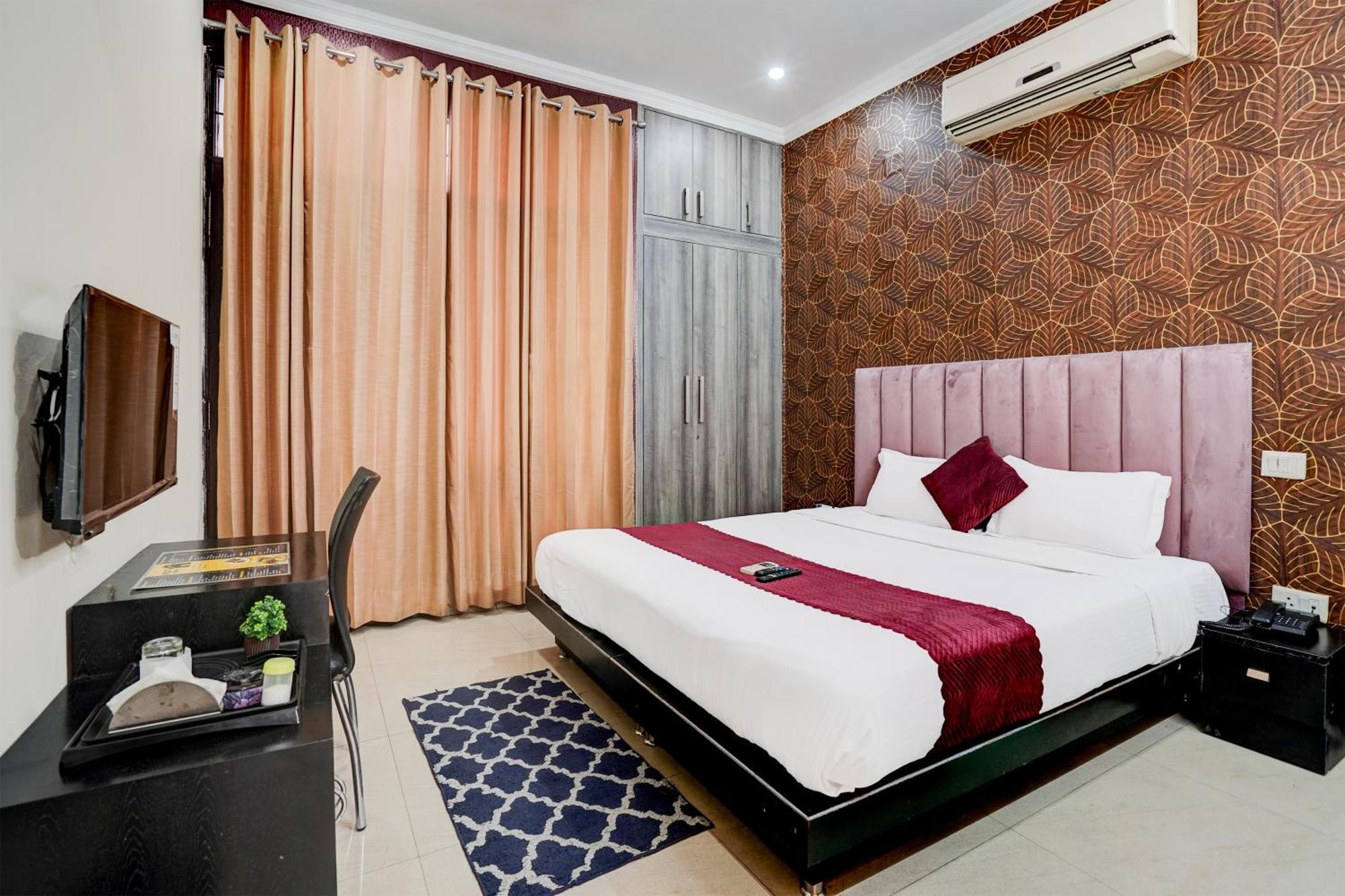 Fabexpress Next Home Gurgaon Exteriör bild